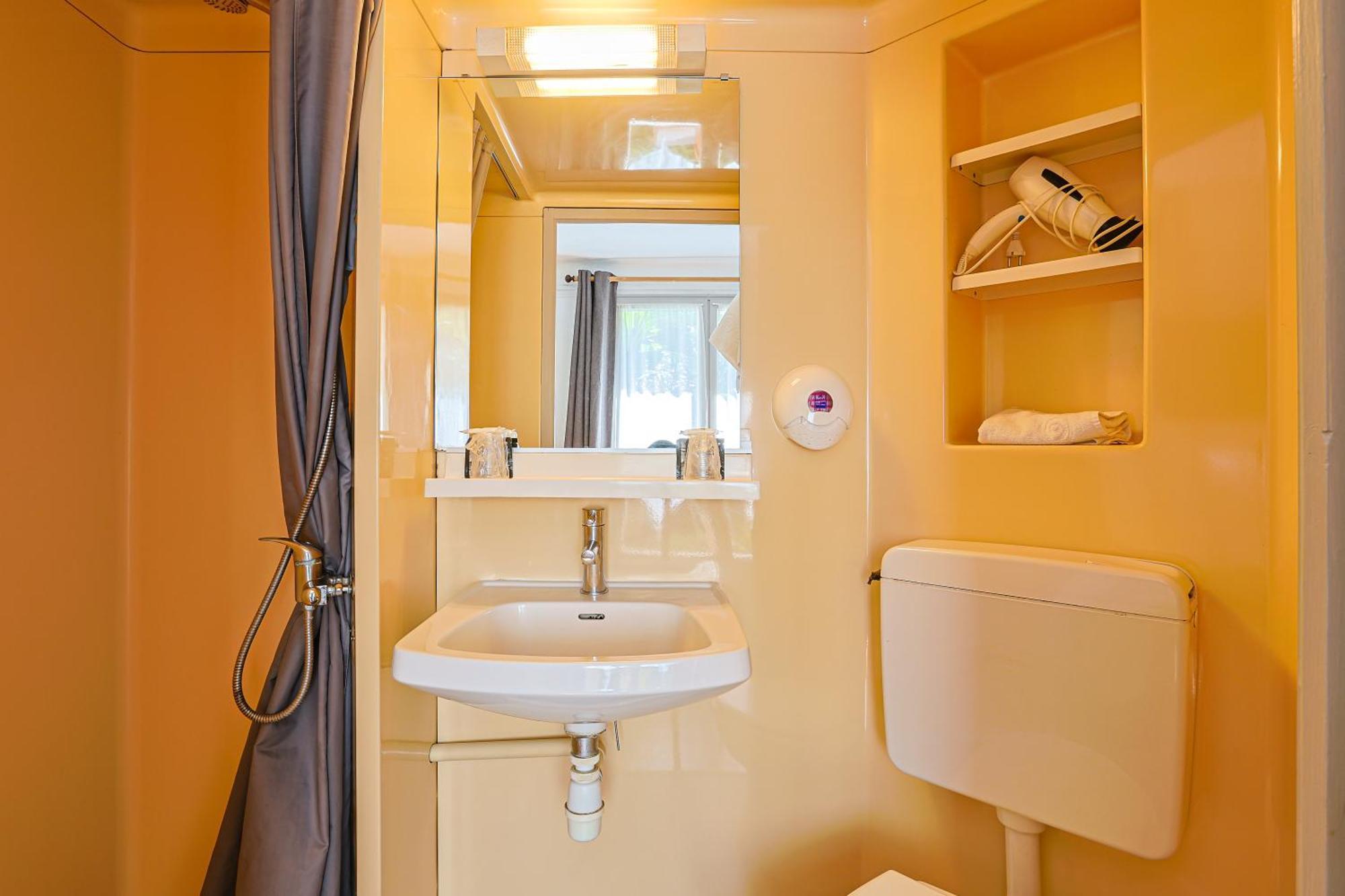 Hotel Francois D'O Caen Bagian luar foto